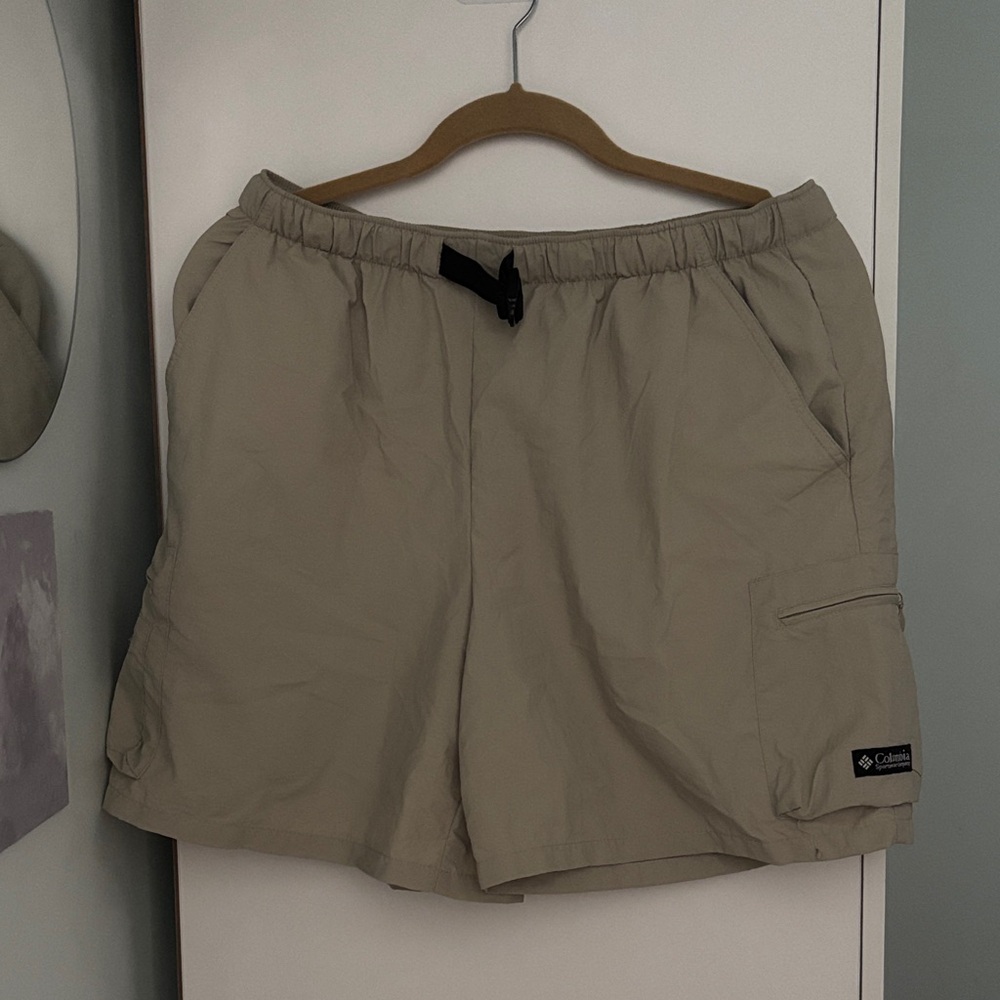 Columbia women's Tan Shorts